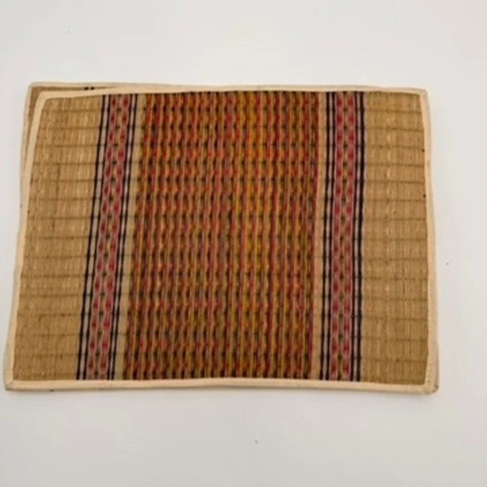 Unbranded Woven Straw Placemats Set‎ of 4 Tan Red Striped Boho Good Condition